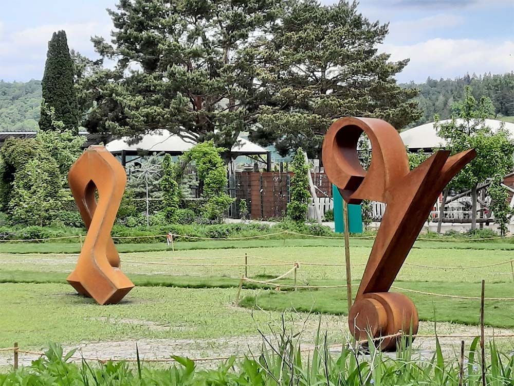Ausstellung im Schaugarten: Peter Aerne, Skulpturen
