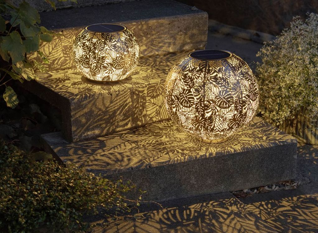 Licht im Garten mit Solarlaternen