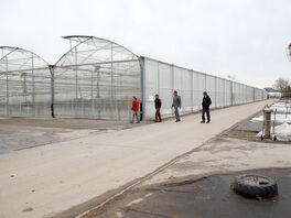 Hier links abbiegen und etwa 40 m weiter geradeaus laufen.