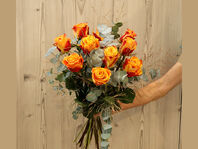 Rosenstrauss in warmen Tönen