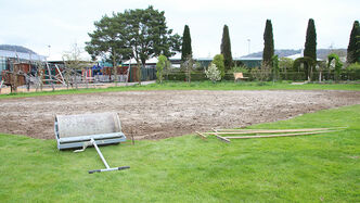 Gefrästes und planiertes Saatbeet.