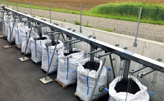 Abfüllsystem für Big-Bags beim Hersteller APD Auen Pflege Dienst AG in Flaach 